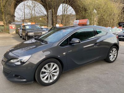 Vauxhall Gtc 2.0 CDTi 16V SRi 3dr Hatchback Diesel Grey at R & J Car Sales Limited Halifax