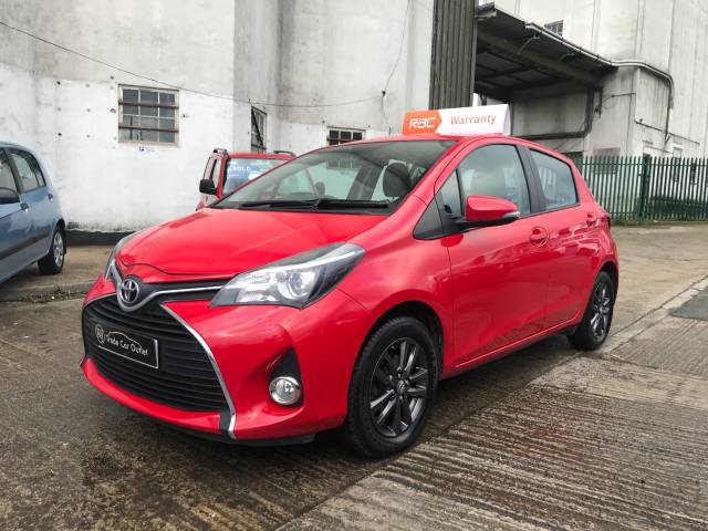 Toyota Yaris 1.33 VVT-i Icon 5dr Hatchback Petrol Red