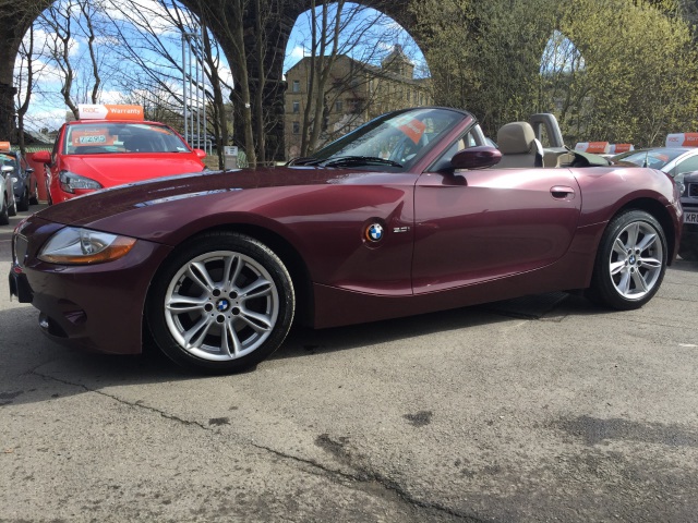 BMW Z4 3.0i SE 2dr Auto Convertible Petrol Red