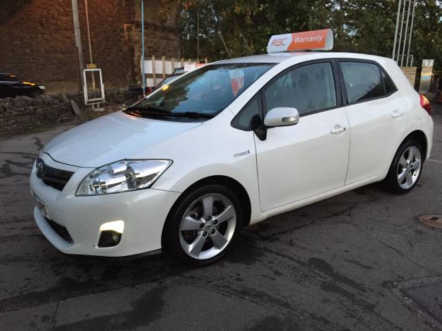 Toyota Auris 1.8 VVTi Hybrid T Spirit 5dr CVT Auto Hatchback Hybrid White