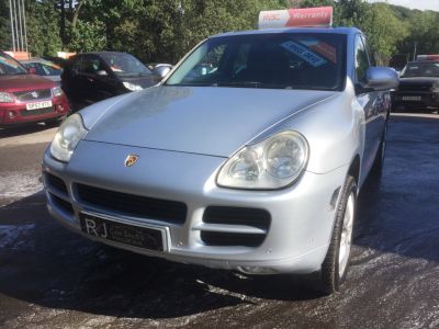 Porsche Cayenne 3.2 5dr Tiptronic S Estate Petrol Silver at R & J Car Sales Limited Halifax