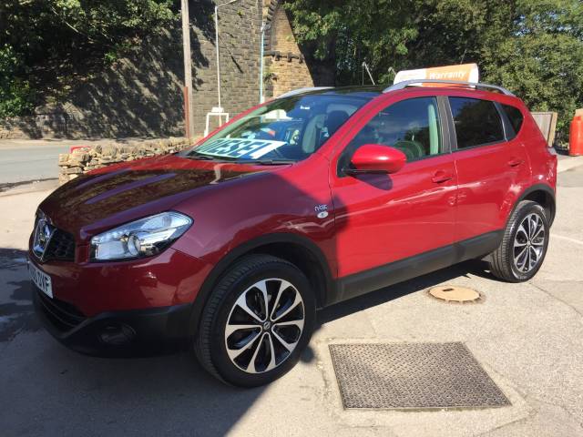 Nissan Qashqai 1.5 dCi [110] N-Tec 5dr Hatchback Diesel Red