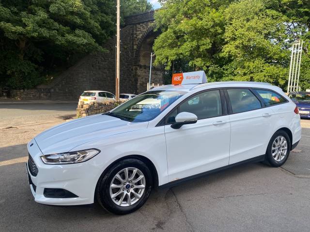 Ford Mondeo 1.6 TDCi ECOnetic Style 5dr Estate Diesel White