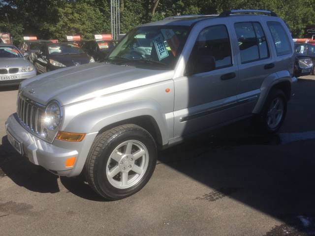 Jeep Cherokee 2.8 CRD Limited 5dr Auto Estate Diesel Silver